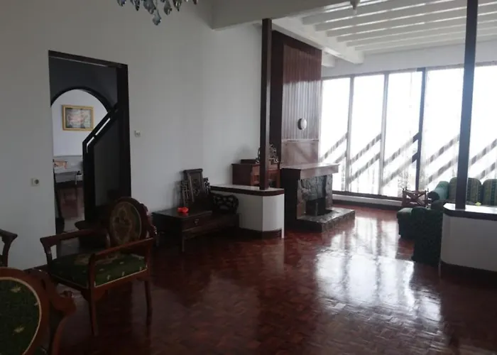 Villa Sigantang SiraVilla